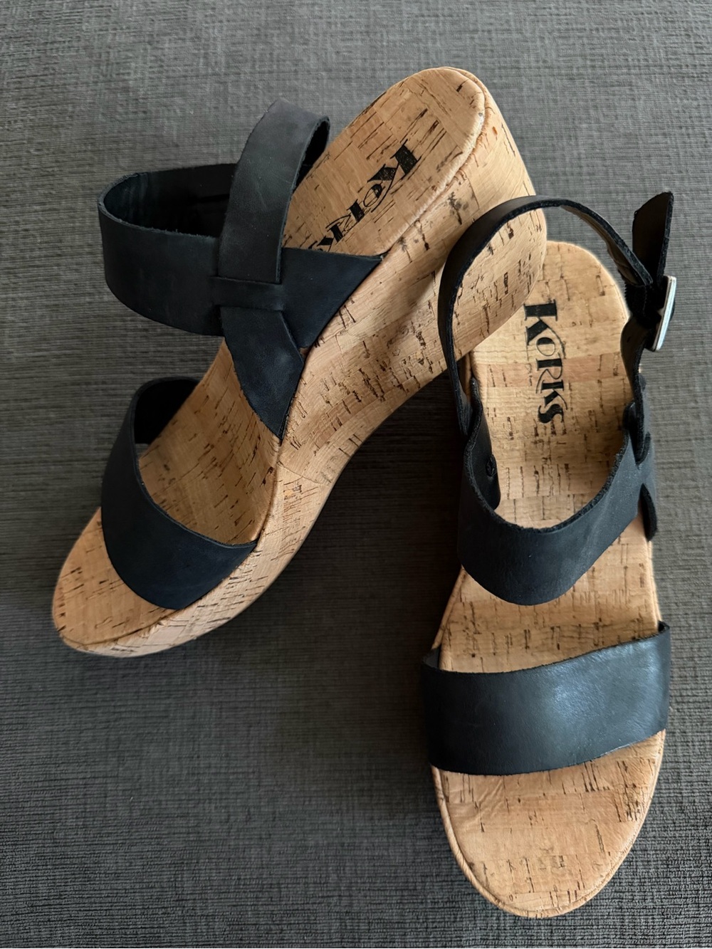 KORKS Womens Black Leather Sandals Size 9